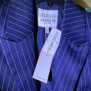 Alexia Admor suit jacket